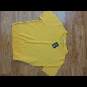 Super cute yellow crop top